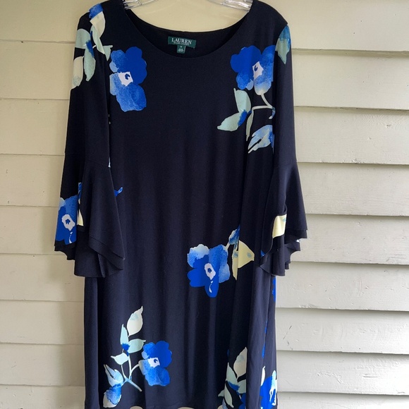 LAUREN RALPH LAUREN Tycenda Bell Sleeve Floral Shift Dress - Picture 6 of 11